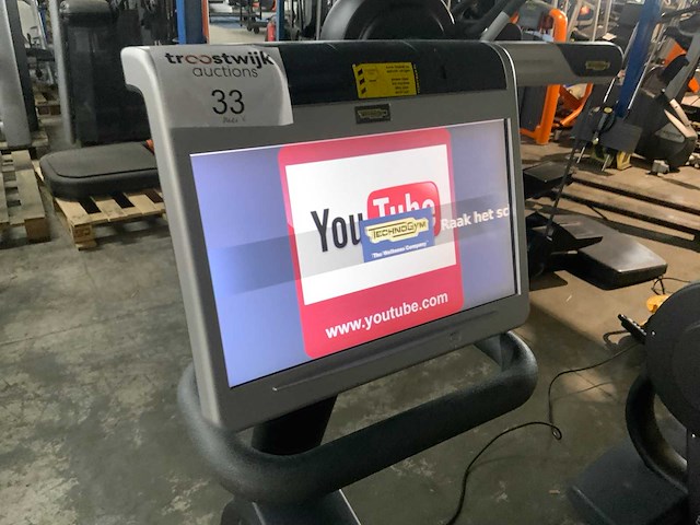 Technogym excite new recline visioweb home trainer - afbeelding 3 van  5
