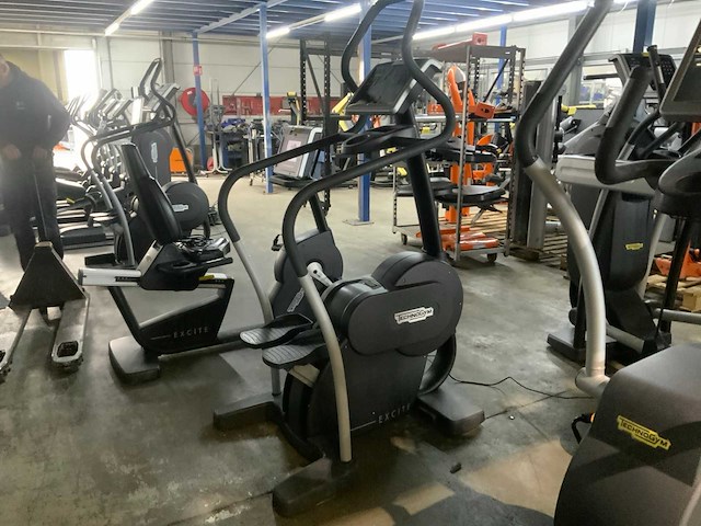 Technogym excite new step 700 led stepper - afbeelding 5 van  5