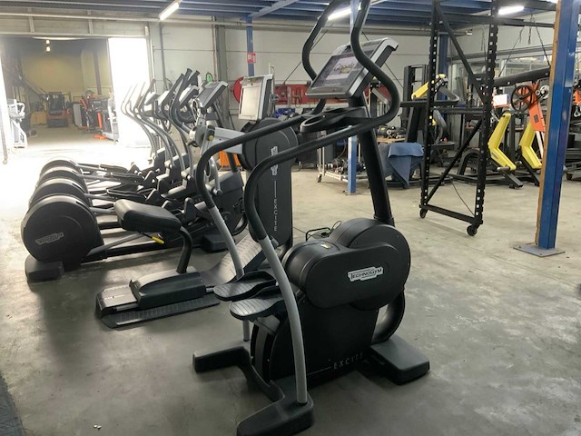Technogym excite new step visioweb stepper - afbeelding 5 van  5