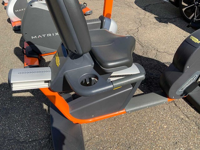Technogym excite+ recline 500led home trainer - afbeelding 2 van  6