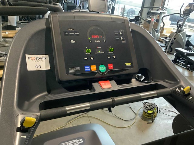 Technogym excite run now 500 led loopband - afbeelding 4 van  7