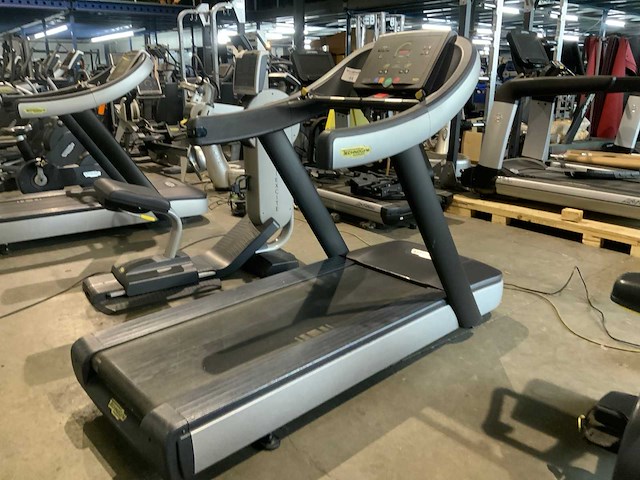 Technogym excite run now 500 led loopband - afbeelding 5 van  7
