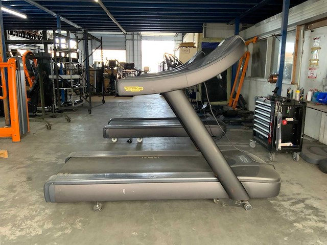 Technogym excite+ run now 500 led loopband - afbeelding 1 van  5