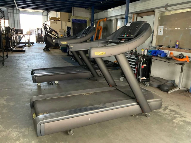 Technogym excite+ run now 500 led loopband - afbeelding 2 van  6