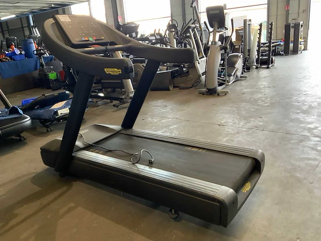 Technogym excite+ run now 500 led loopband - afbeelding 6 van  6