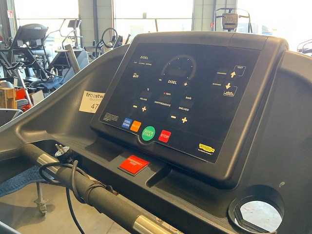 Technogym excite+ run now 500led loopband - afbeelding 4 van  5