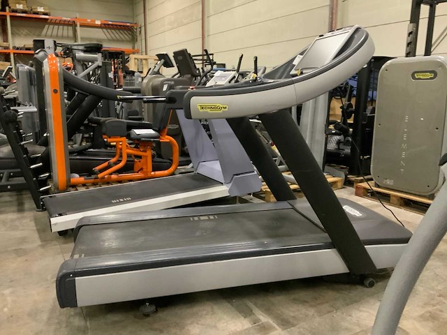 Technogym excite+ run now visioweb loopband - afbeelding 1 van  3