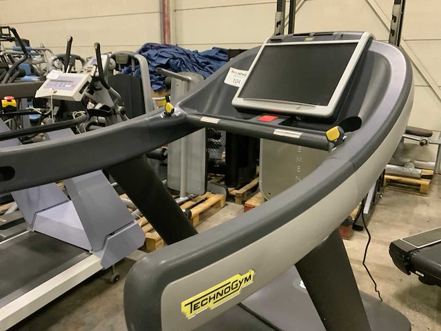 Technogym excite+ run now visioweb loopband - afbeelding 3 van  3