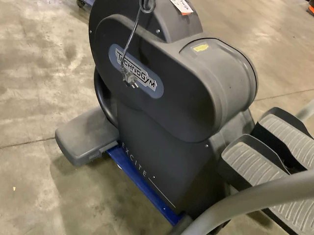 Technogym excite+ step visioweb stepper - afbeelding 6 van  6