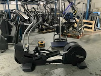 Technogym excite+ synchro 1000 unity 3 live crosstrainer - afbeelding 1 van  7