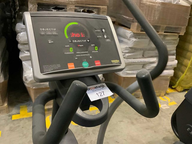 Technogym excite synchro 500 led crosstrainer - afbeelding 3 van  5