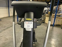 Technogym excite synchro 500 led crosstrainer - afbeelding 4 van  5