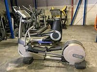 Technogym excite synchro 500 led crosstrainer - afbeelding 1 van  5