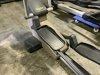 Technogym excite synchro 500 led crosstrainer - afbeelding 3 van  5