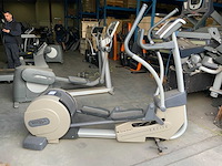 Technogym excite synchro 500 led crosstrainer - afbeelding 1 van  5