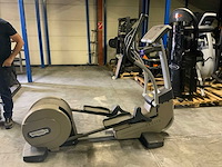 Technogym excite synchro 500 led crosstrainer - afbeelding 1 van  4