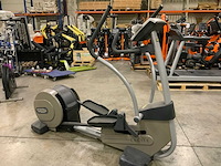Technogym excite synchro 500 led crosstrainer - afbeelding 4 van  4