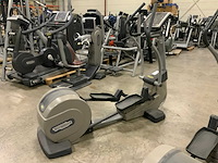 Technogym excite synchro 500 led crosstrainer - afbeelding 2 van  5
