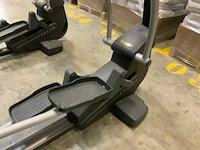 Technogym excite synchro 500 led crosstrainer - afbeelding 3 van  5