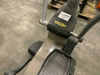 Technogym excite synchro 500 led crosstrainer - afbeelding 3 van  7