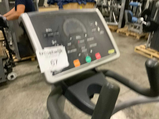 Technogym excite synchro 500 led crosstrainer - afbeelding 1 van  1