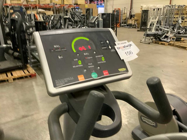 Technogym excite synchro 500 led elliptical crosstrainer - afbeelding 4 van  4