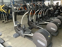 Technogym excite synchro 700 led crosstrainer - afbeelding 2 van  5
