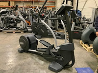 Technogym excite synchro 700 led crosstrainer - afbeelding 4 van  6
