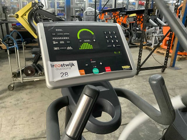 Technogym excite synchro 700 led crosstrainer - afbeelding 2 van  2