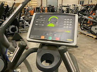 Technogym excite synchro 700 led crosstrainer - afbeelding 3 van  4