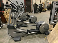 Technogym excite synchro 700ie tv crosstrainer - afbeelding 5 van  5