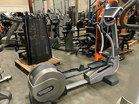 Technogym excite synchro 700ie tv crosstrainer - afbeelding 1 van  5
