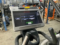 Technogym excite synchro visioweb crosstrainer - afbeelding 4 van  6
