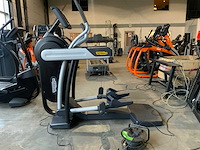 Technogym excite vario 1000 unity 3 live crosstrainer - afbeelding 1 van  5