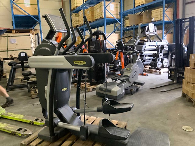 Technogym excite+ vario 500 led crosstrainer - afbeelding 5 van  5