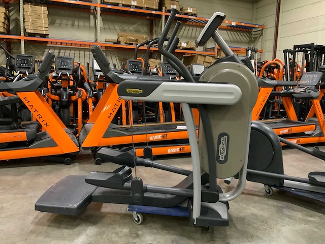 Technogym excite vario 500 led crosstrainer - afbeelding 1 van  1