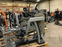Technogym excite vario 500 led crosstrainer - afbeelding 1 van  5