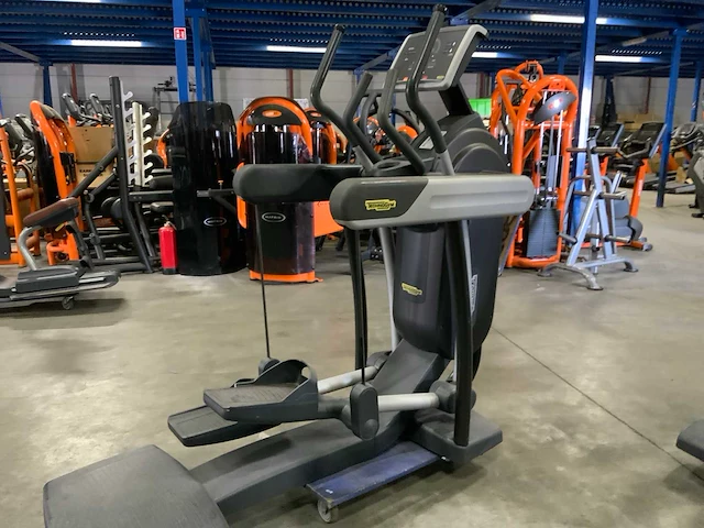 Technogym excite vario 500 led krachtstation - afbeelding 5 van  5