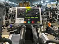 Technogym excite vario 700 led crosstrainer - afbeelding 4 van  5