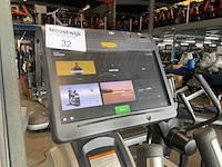 Technogym excite+ vario unity 3 live crosstrainer - afbeelding 2 van  5