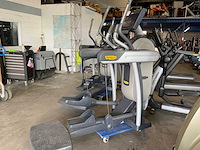 Technogym excite+ vario unity 3 live crosstrainer - afbeelding 4 van  5