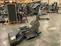 Technogym excite wave 500 led crosstrainer - afbeelding 1 van  4