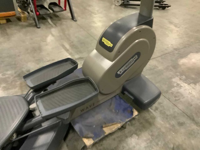 Technogym excite wave 500 led crosstrainer - afbeelding 2 van  4