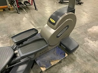 Technogym excite wave 500 led crosstrainer - afbeelding 2 van  4