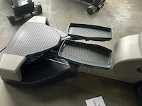 Technogym excite wave 700 led crosstrainer - afbeelding 4 van  5