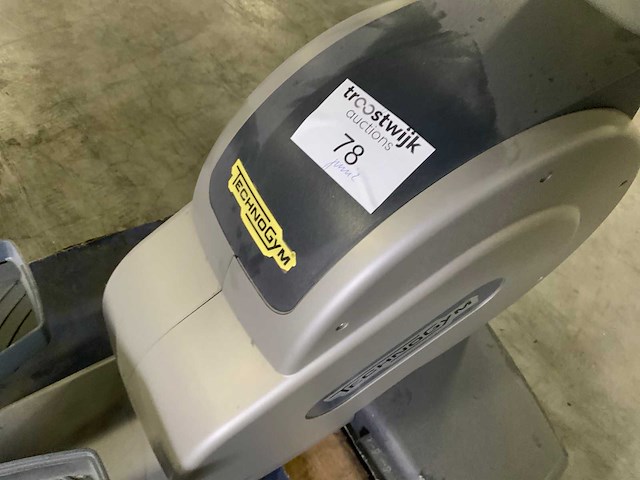 Technogym excite wave 700 led crosstrainer - afbeelding 3 van  4