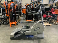 Technogym excite wave 700 led crosstrainer - afbeelding 1 van  4