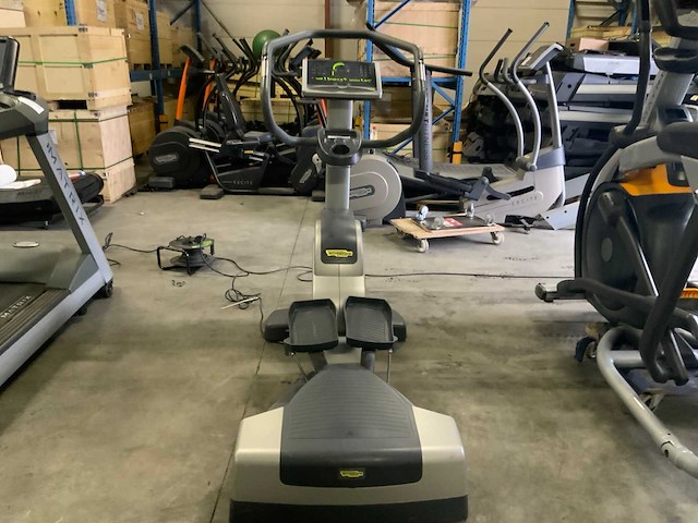 Technogym excite wave 700 led crosstrainer - afbeelding 5 van  5
