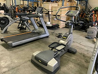 Technogym excite wave 700 led crosstrainer - afbeelding 1 van  5