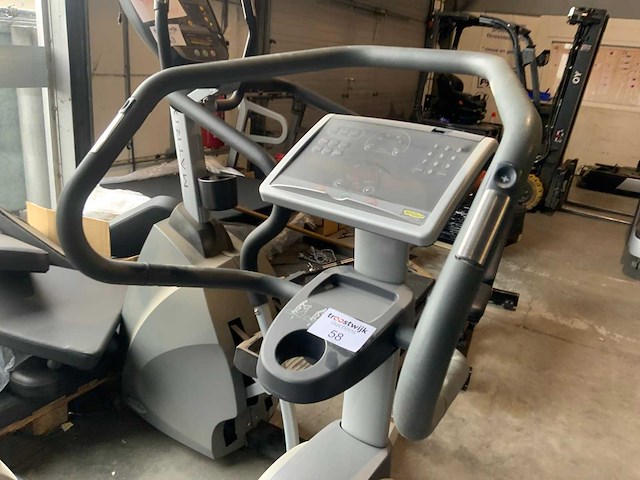 Technogym excite wave 700 led crosstrainer - afbeelding 3 van  5